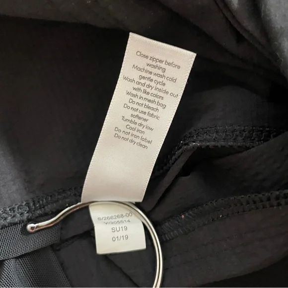 Athleta Shorts Womens Black Size 4 Trekkie Ripstop Trail Hiking Nylon Active - Picture 12 of 12